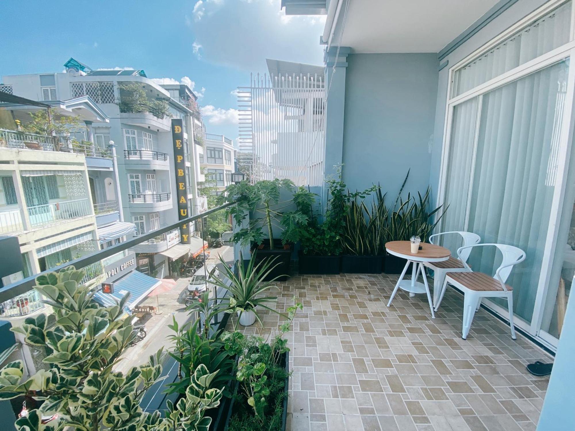 Saigonese Guest house *